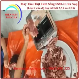 Máy Thái Thịt Tươi Sống SS80 Độ Dày Lát Thái 2,5 và 3,5mm – Ảnh thực tế sử dụng, máy đang vận hành thái thịt tươi sống, lát thái đều, mỏng, đẹp.