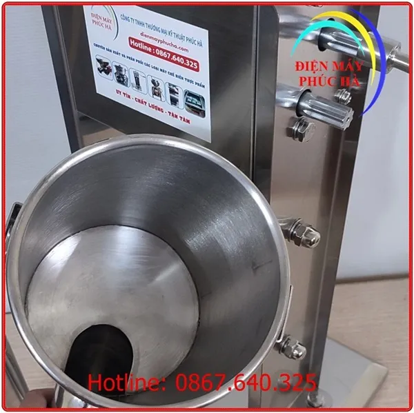 Máy đùn xúc xích 3 lít chất liệu inox 304 có bầu chứa mọc tròn, mượt