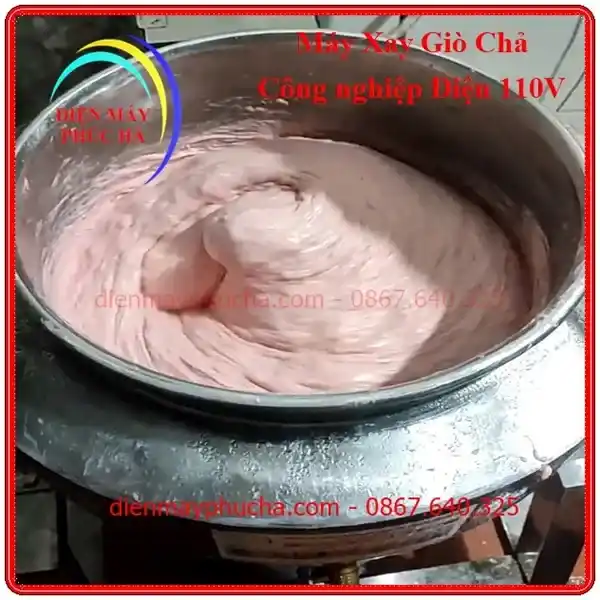 Mọc đạt độ dẻo, độ bóng khi xay bằng máy xay giò chả Phúc Hà 