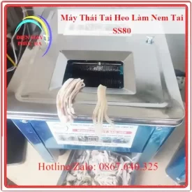 Máy Thái Tai Heo Làm Nem Thính SS80 Độ Dày Lát Thái 2mm - Ảnh thực tế sử dụng, máy đang thái tai heo chín Làm Nem Thính tai, với độ dày lát thái mỏng 2li.